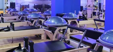CLUB PILATES