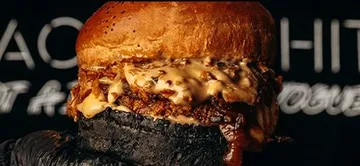 BLACK AND WHITE BURGER