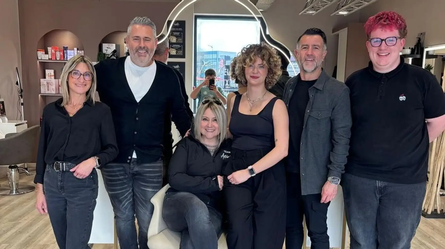 De coiffeuse salariée à multi-franchisée Addict Paris : le parcours de Mélodie