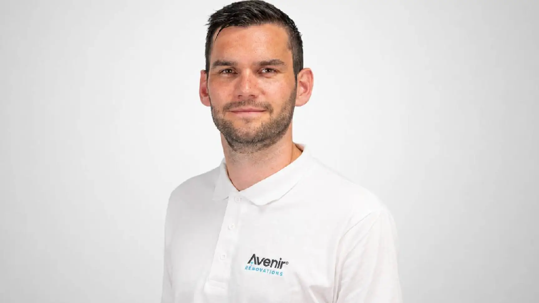 Après 13 ans dans le bricolage, Pierre Chollin donne un nouvel élan à sa carrière avec Avenir Rénovations à Angers